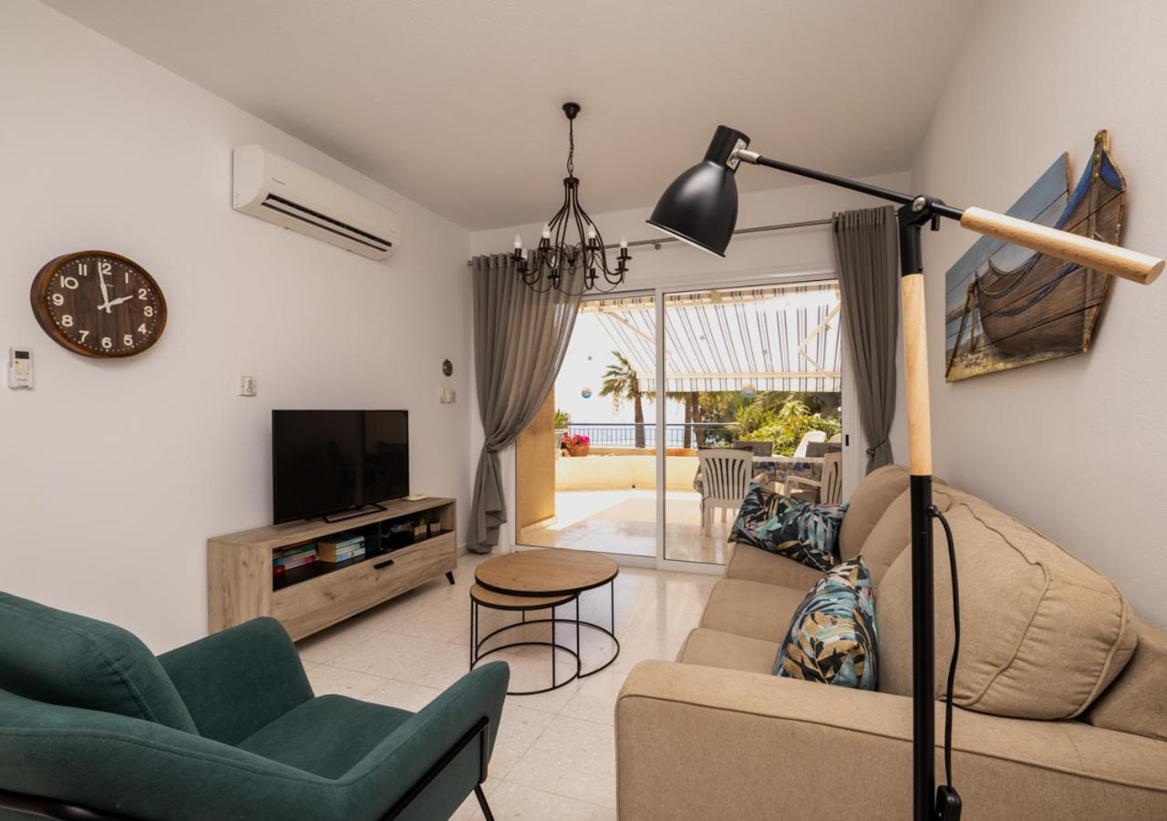 105 Kings Palace - Fabulous 2 Bed, 2 Bath, Large Patio With Garden - Sea Views Paphos Exteriör bild