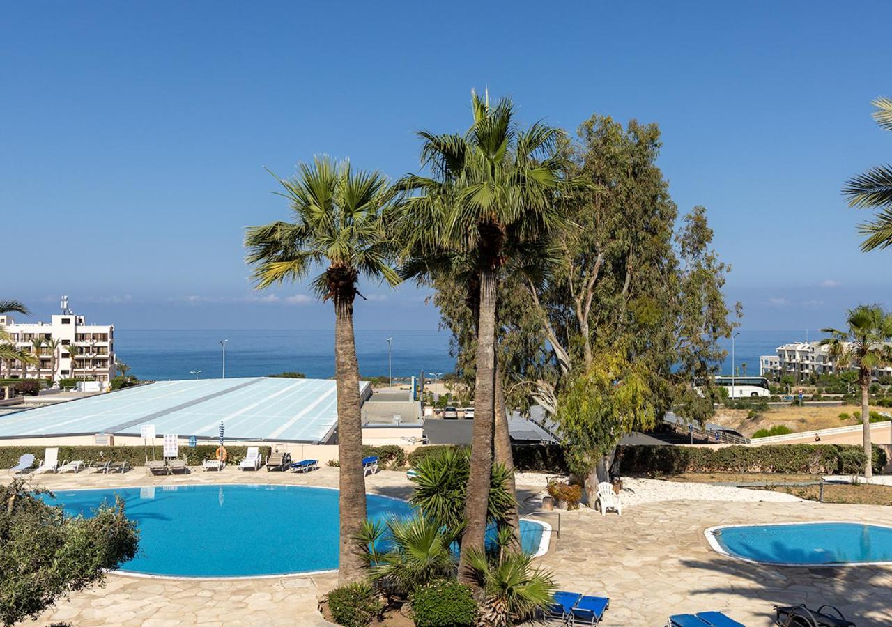 105 Kings Palace - Fabulous 2 Bed, 2 Bath, Large Patio With Garden - Sea Views Paphos Exteriör bild