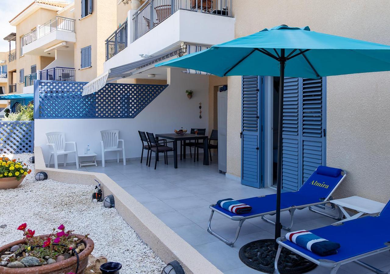 105 Kings Palace - Fabulous 2 Bed, 2 Bath, Large Patio With Garden - Sea Views Paphos Exteriör bild